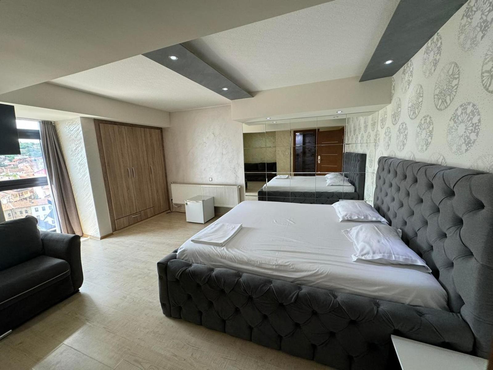 Hotel Pashtriku Gjakova Exterior photo