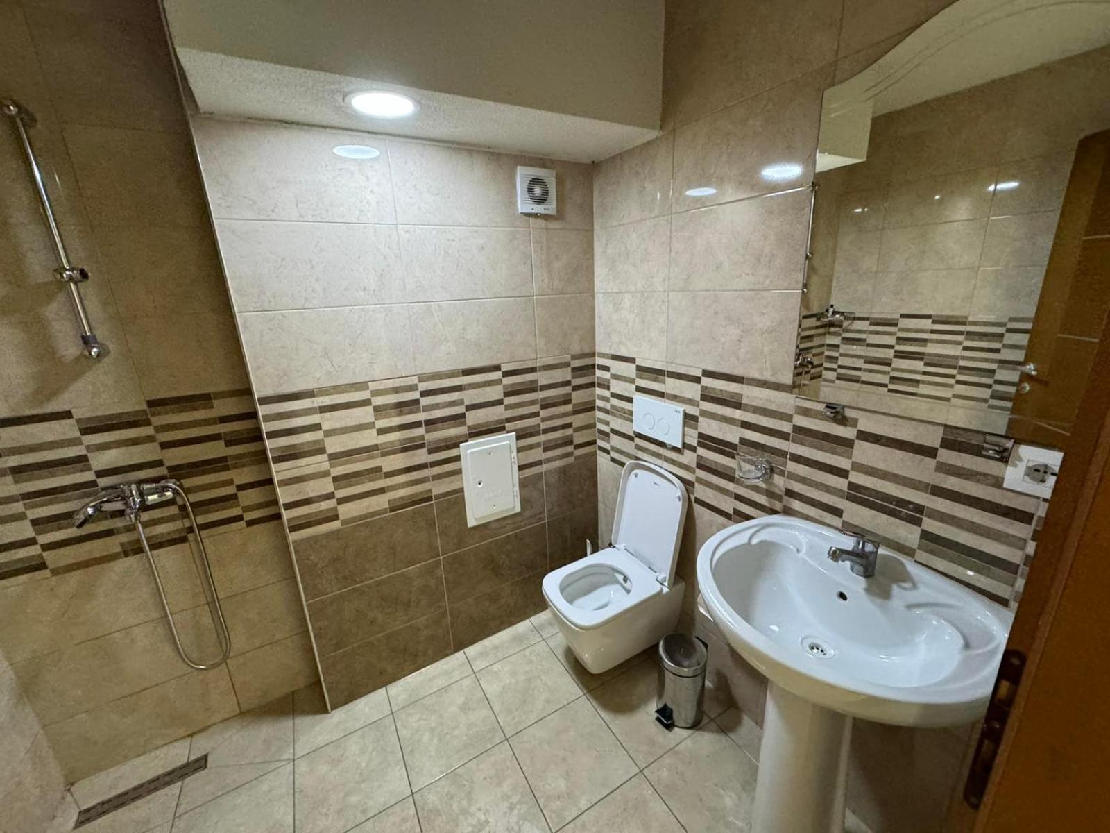 Hotel Pashtriku Gjakova Exterior photo